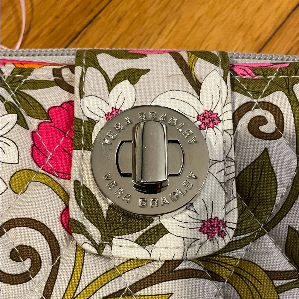 Vera Bradley new tags