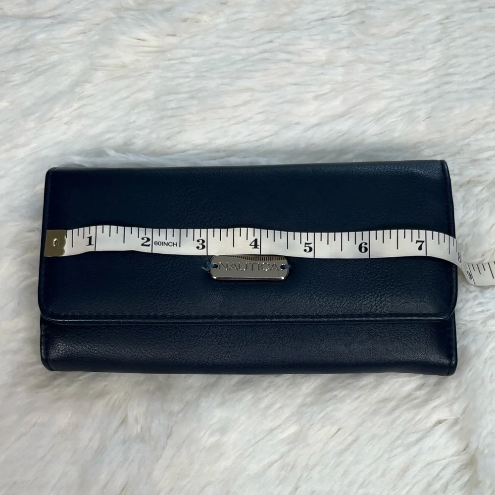Nautica | Money Manager Wallet