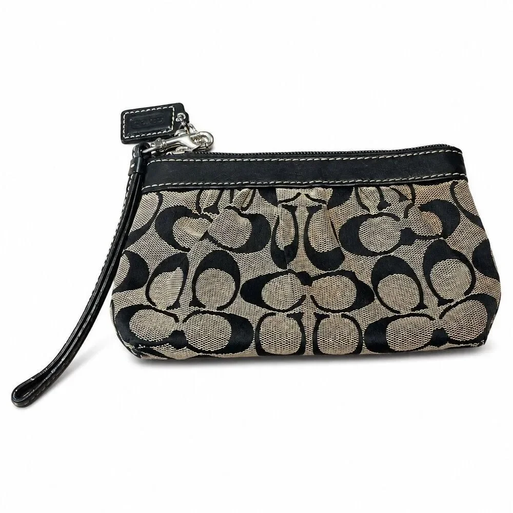 Coach Signature Soho Jacquard Wristlet Black Beige Canvas Leather Zip Clutch