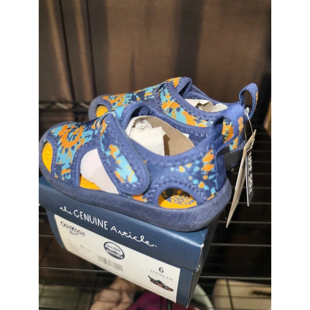 OshKosh Bgosh water little