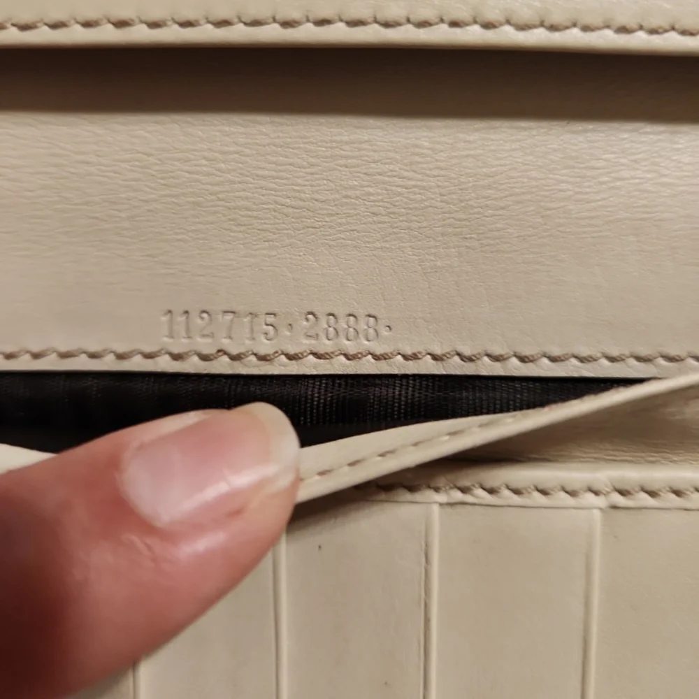 Gucci authentic wallet
