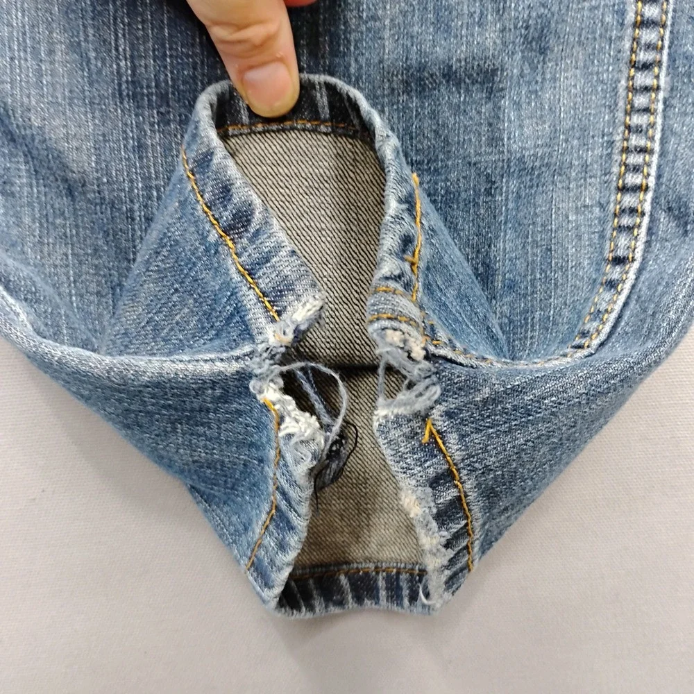 Levis levi 559