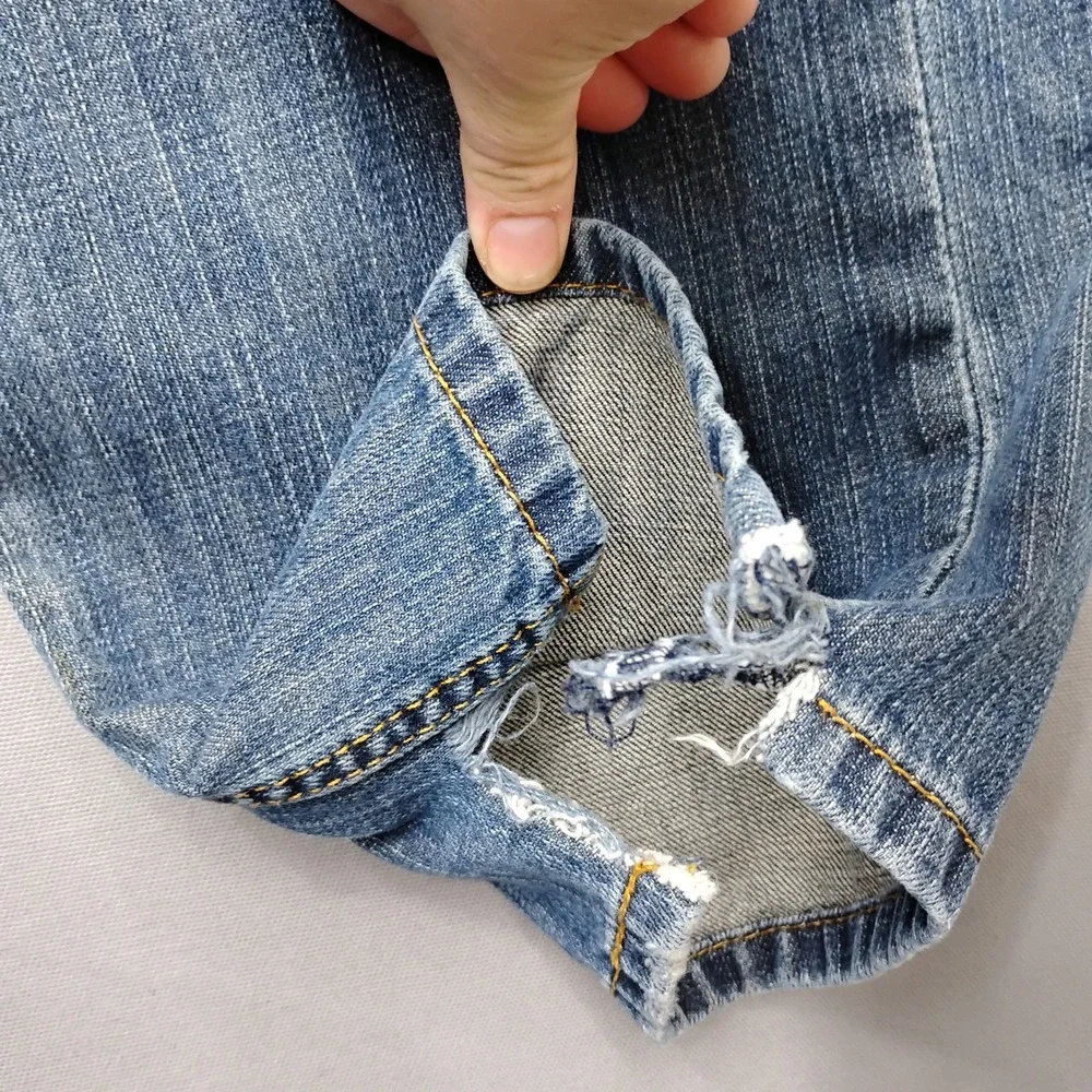 Levis levi 559