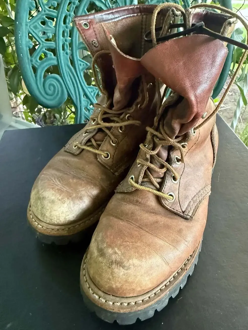 Red Wing stunning vintage