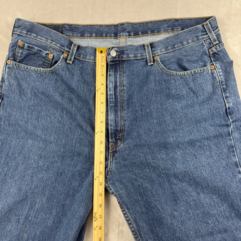 Vintage Y2K Levis 550 Relaxed Fit Blue Jeans Mens Medium Wash Denim Size‎ 44x32