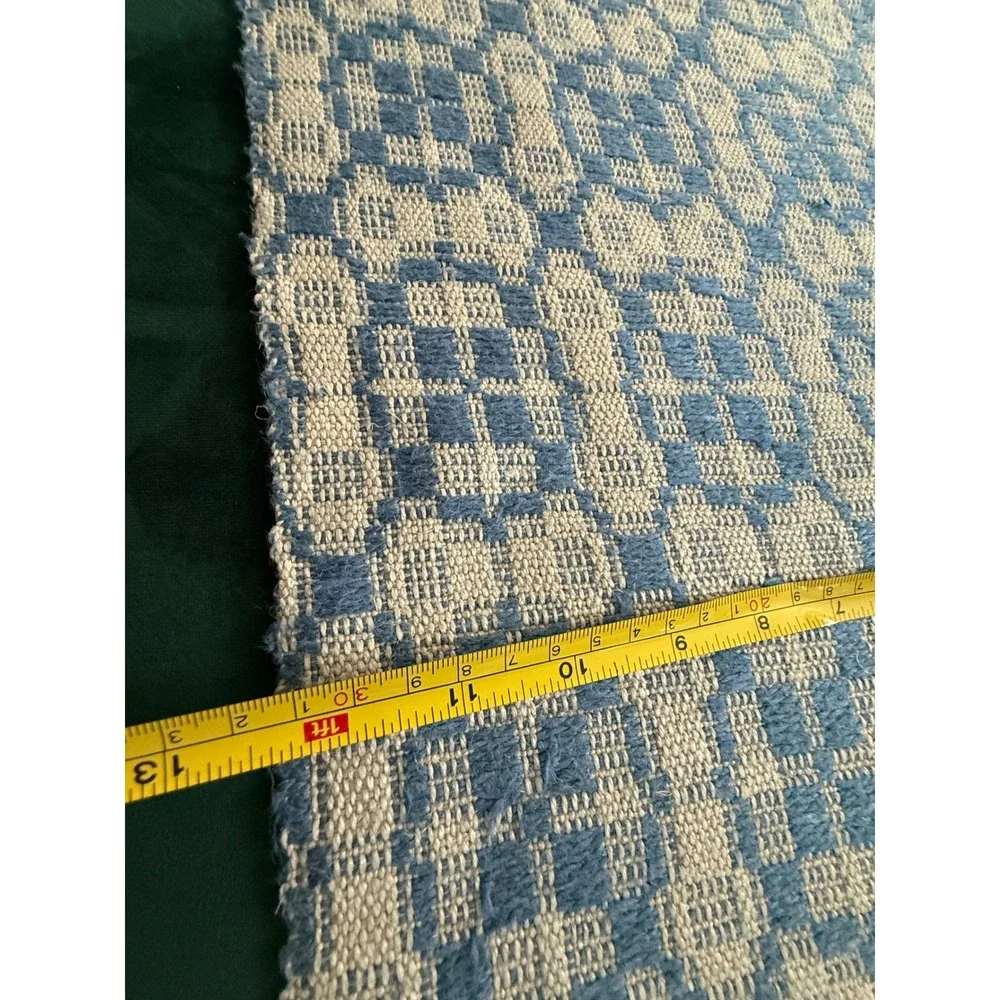 N/A blue white