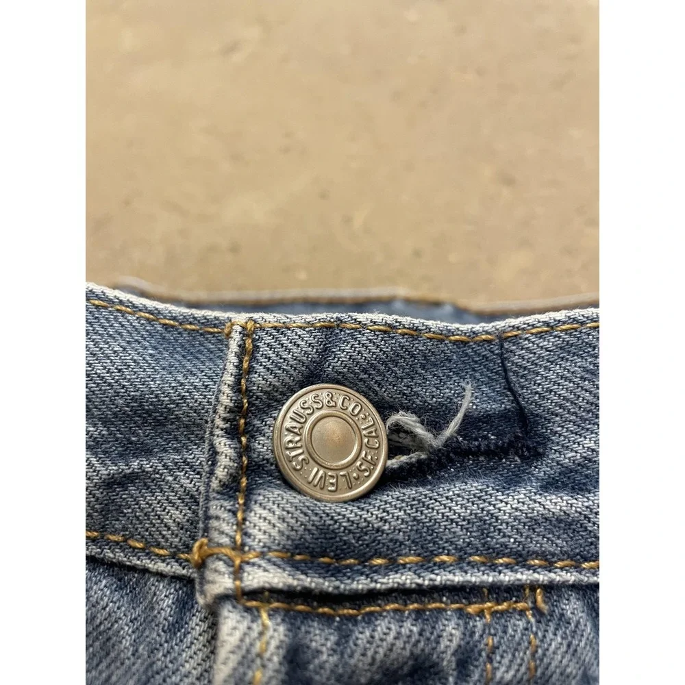 Levis 501 Jeans Mens 38x33 Medium Wash Blue‎ Regular Fit Straight Leg Button Fly