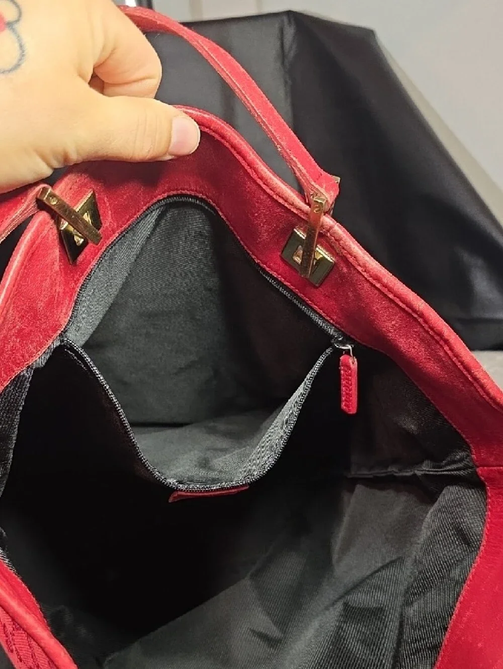 Gucci tote vibrant