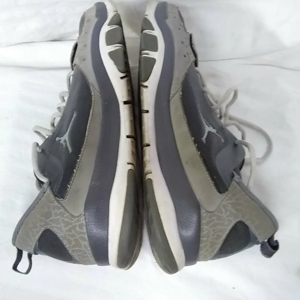 Nike men sneakers