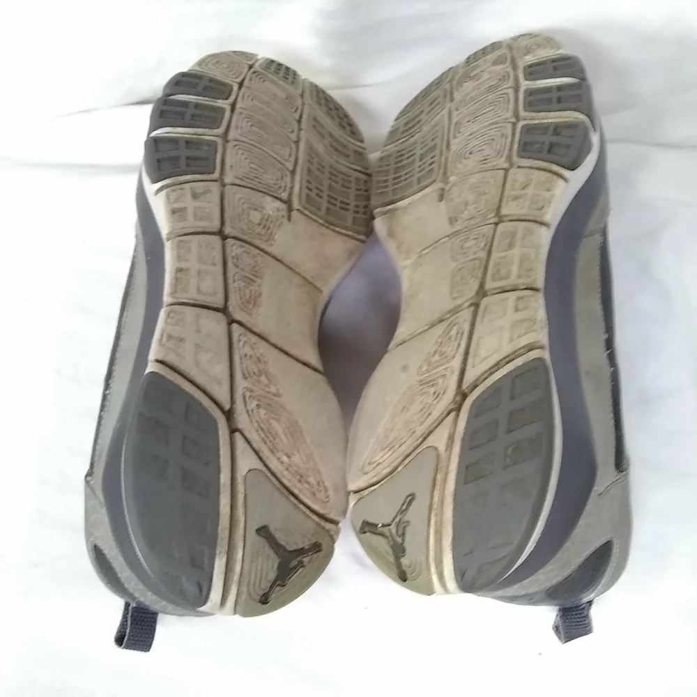 Nike men sneakers