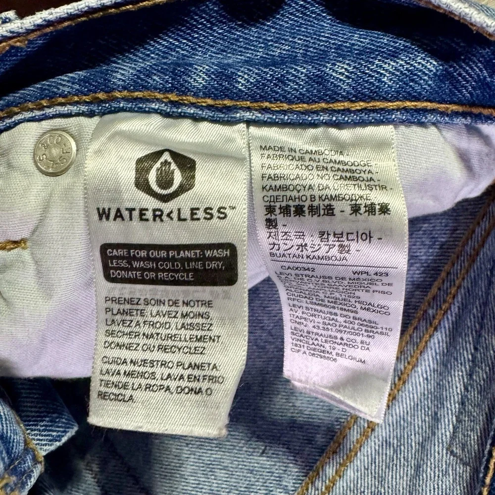 Levis 501 Jeans Mens 28X30‎ Medium Wash Blue Straight Leg Button Fly Waterless