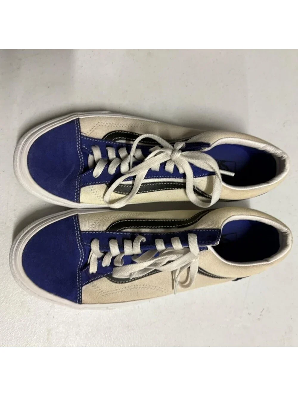 Vans they wearshipping
