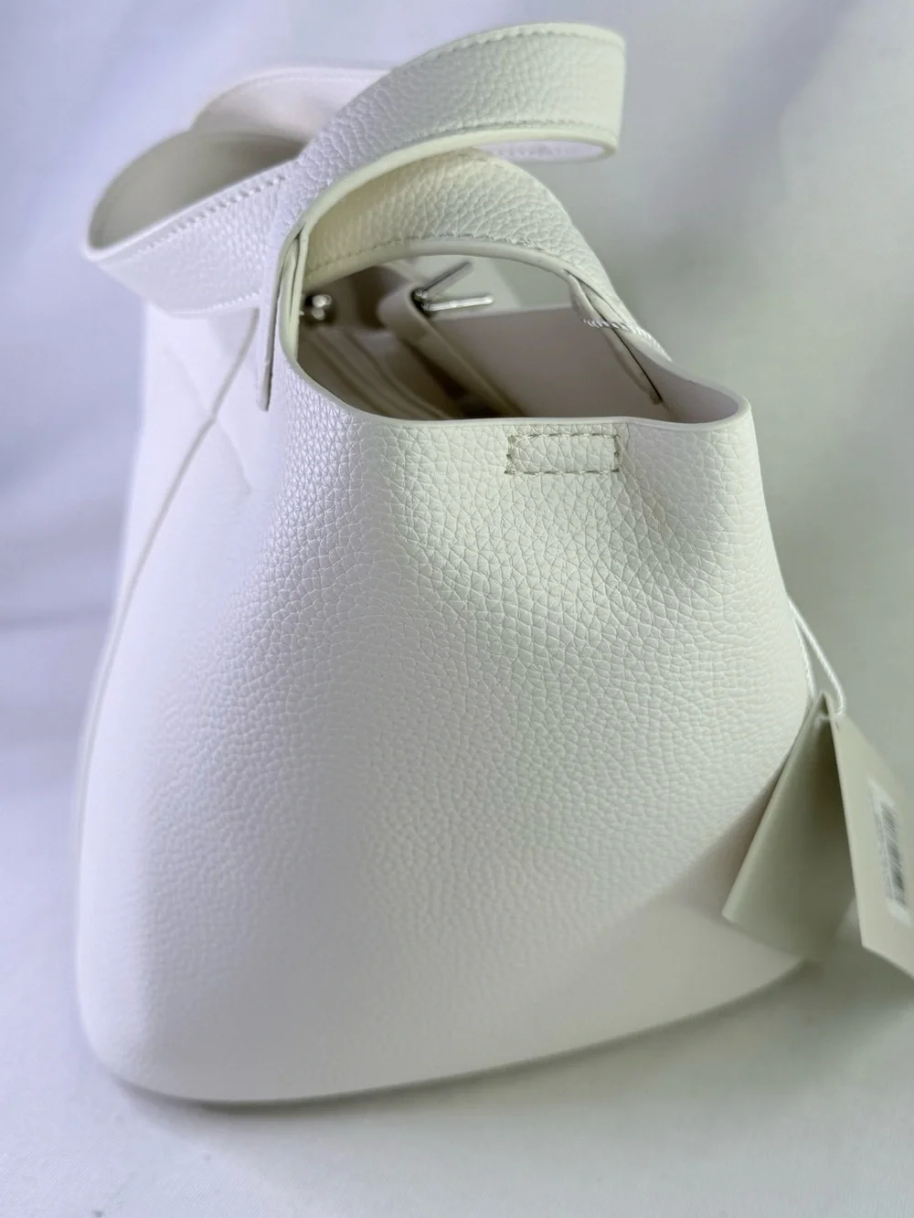 Valentino Orlandi stylish white