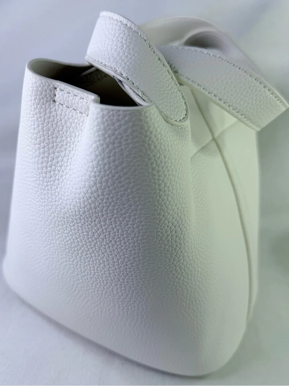 Valentino Orlandi stylish white