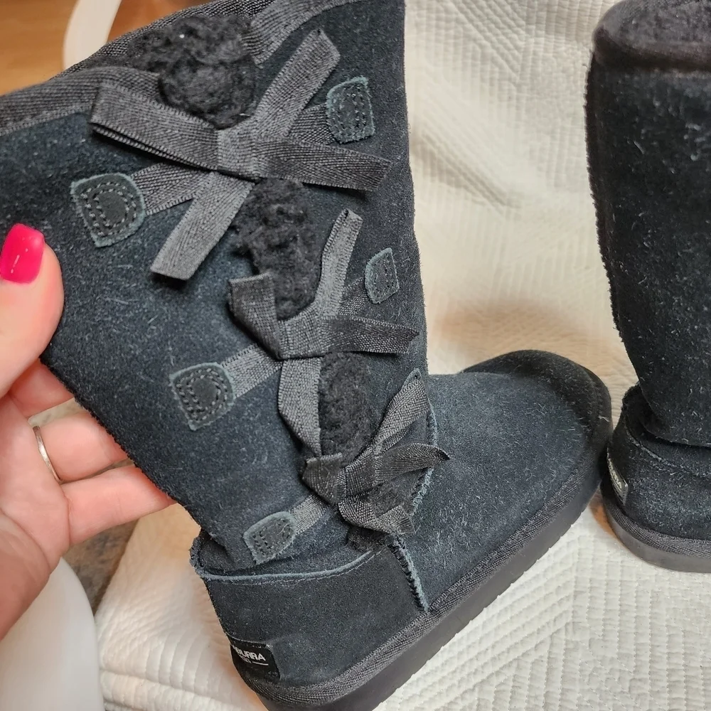 Koolaburra by Ugg kids VICTORIA TALL‎ suede boots.