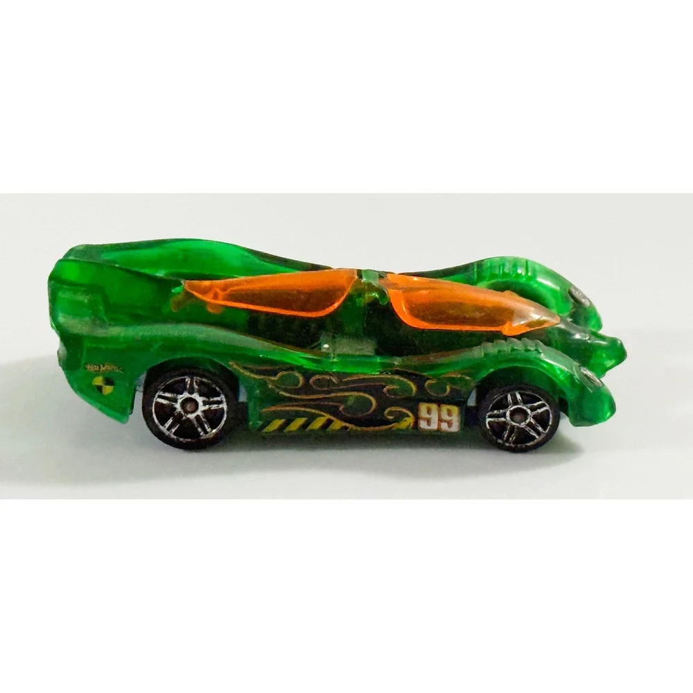 Hot Wheels Power Pistons‎ Kids 1:64 Green Translucent X-Raycers Flame 99 Car