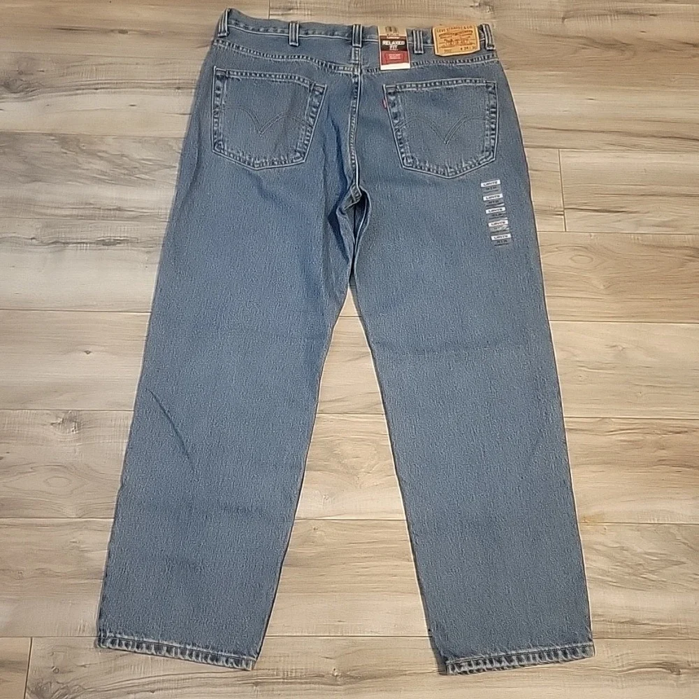 Levis levi 550