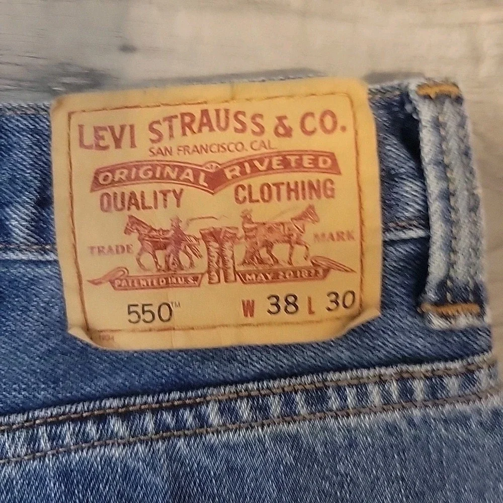 Levis levi 550