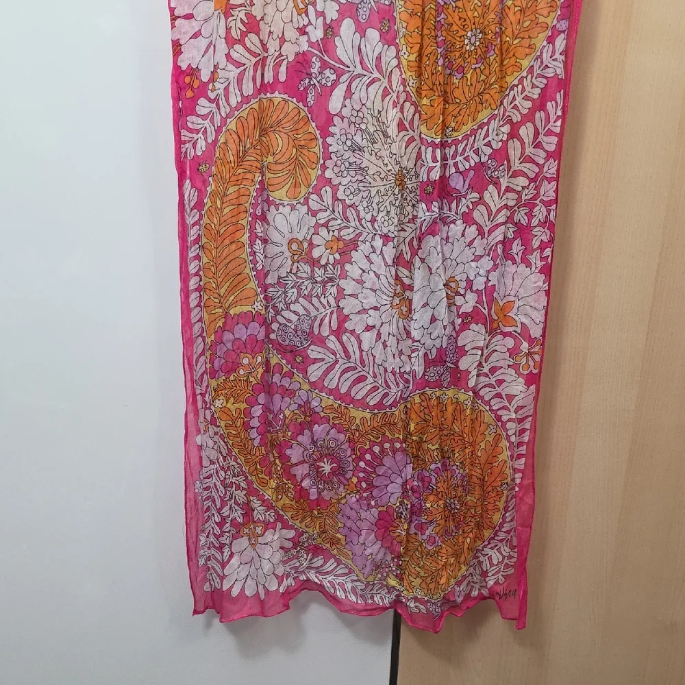 Vera Neumann neumann floral preloved