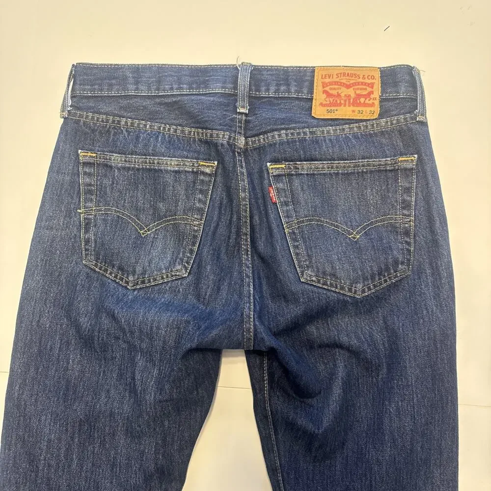 Levis wash levi machine
