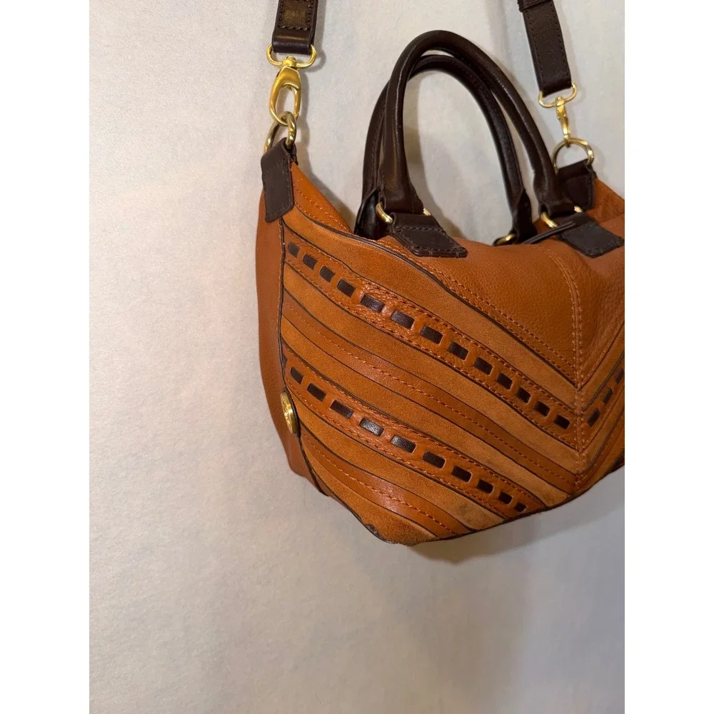 Isabella Fiore fashion true
