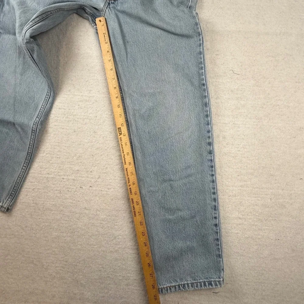 Levis there small