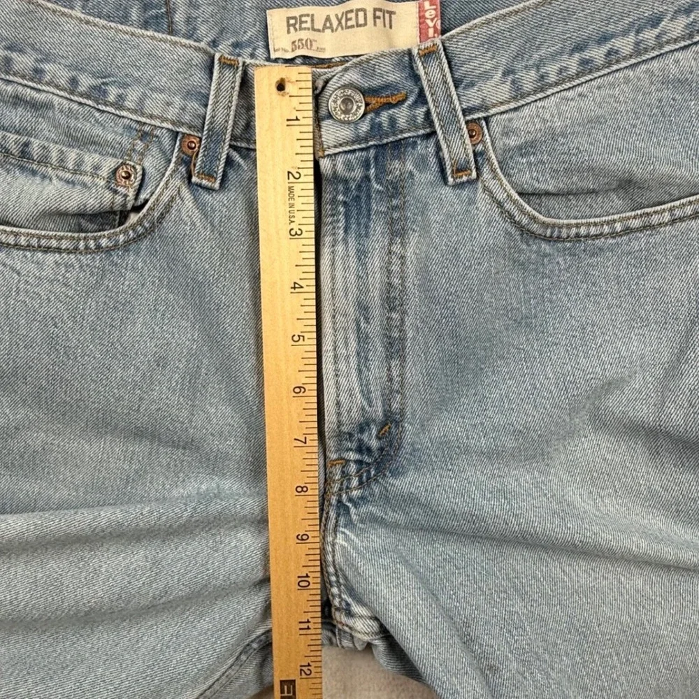 Levis there small