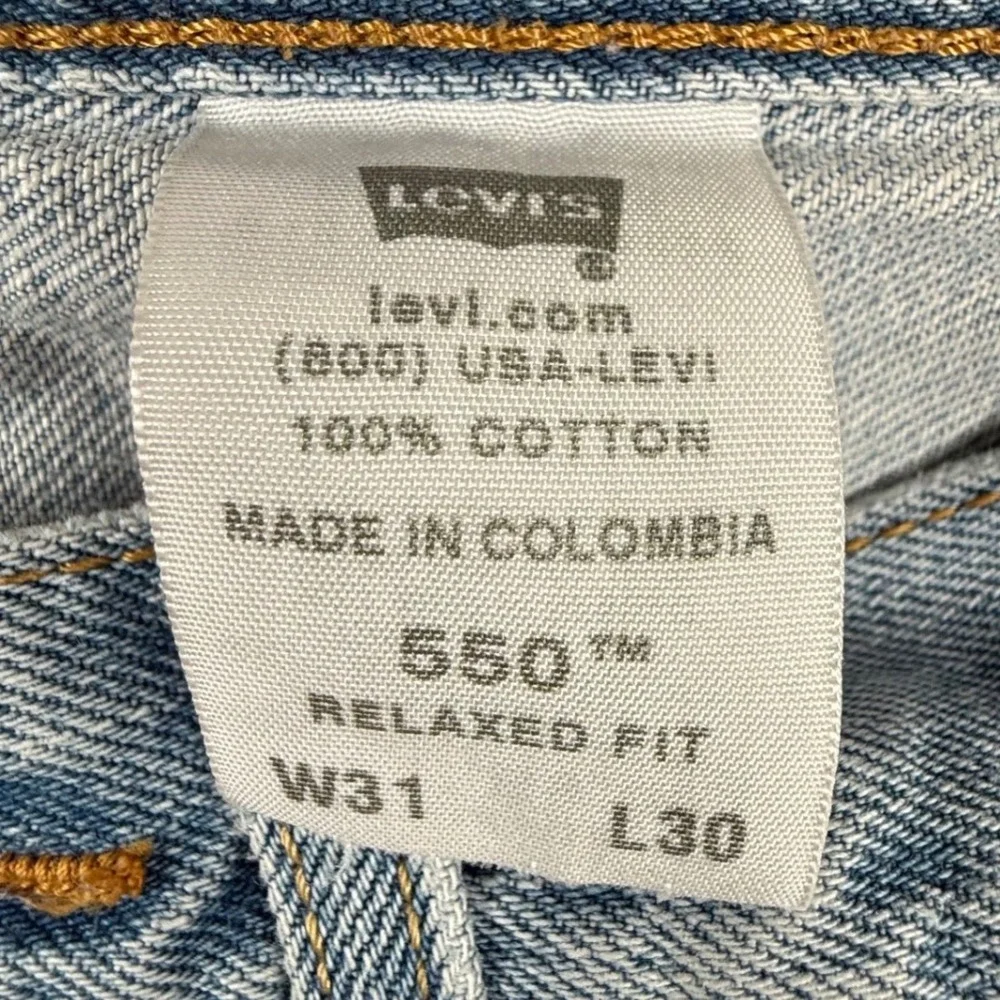 Levis there small