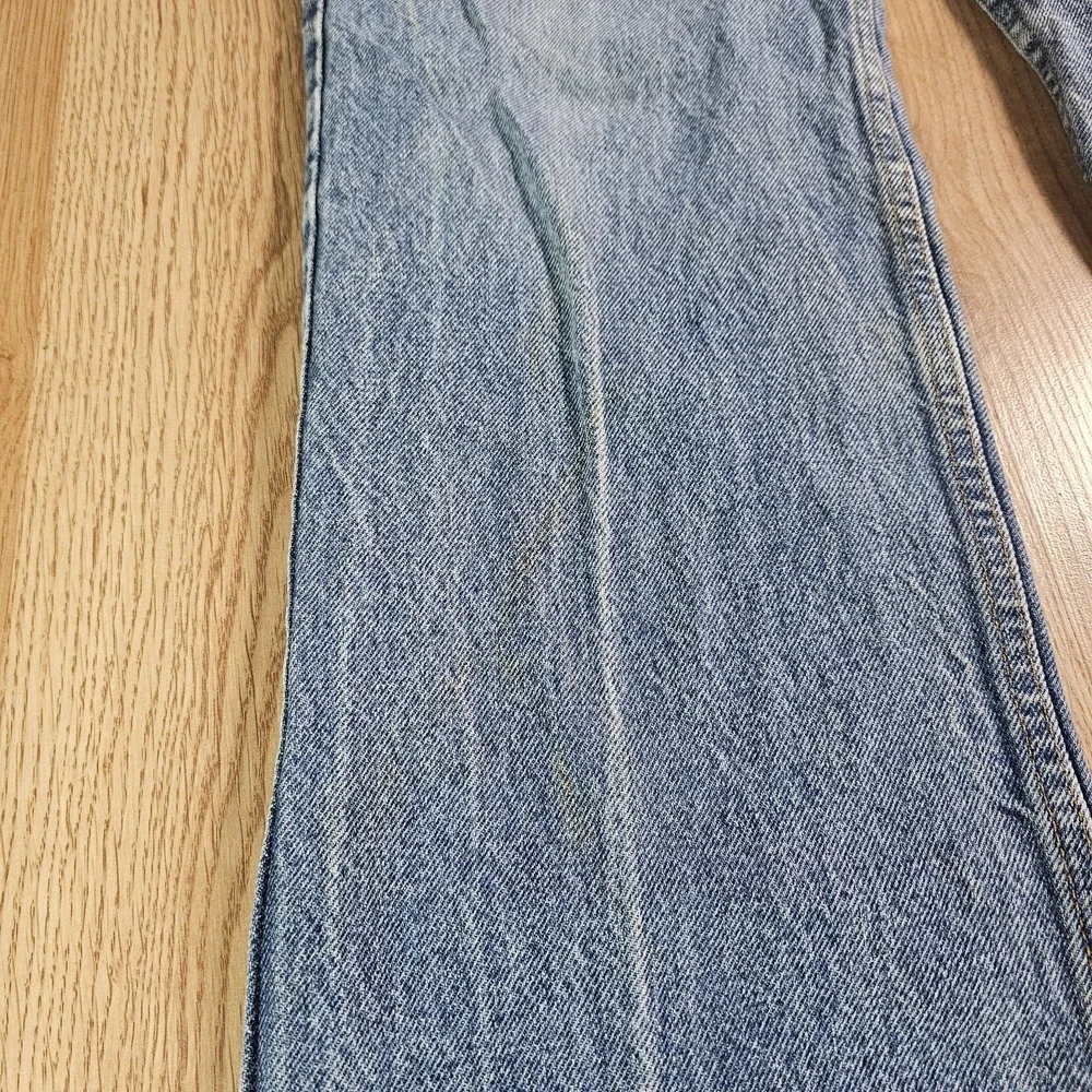 Levis check pictures