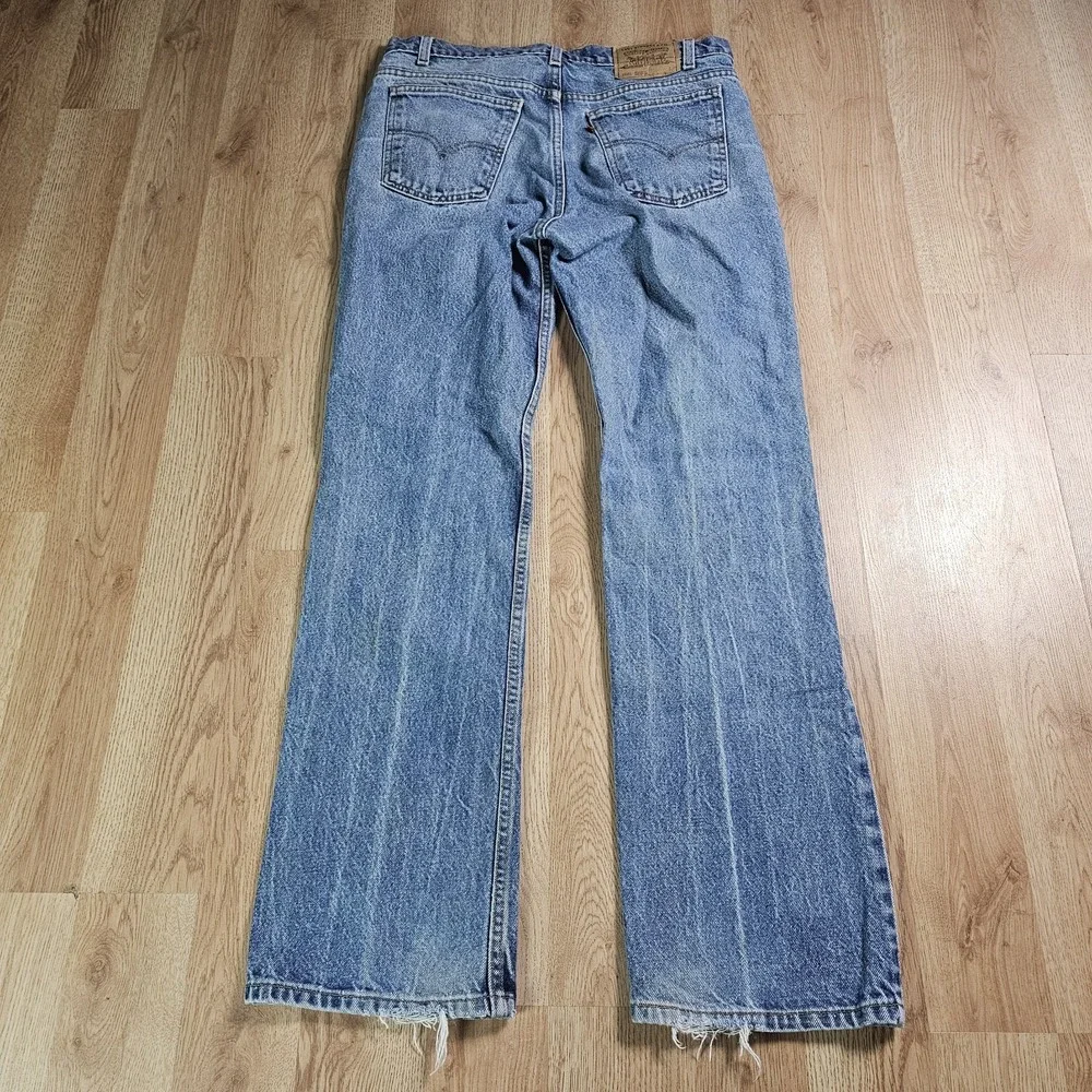 Levis check pictures