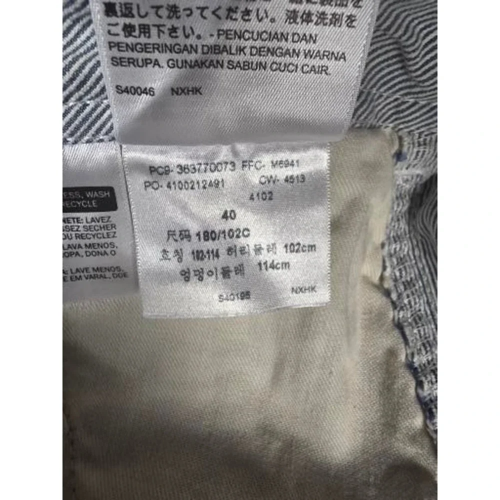 Levis Mens Pinstripe Cargo Shorts Blue White Hickory Stripe Size 40‎ 6-Pocket