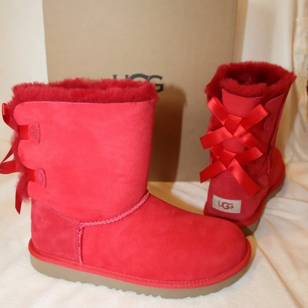 NIB UGG GIRL'S BAILEY BOW RIBBON SUEDE SHEARLING CLASSIC SHORT BOOTS‎ RED