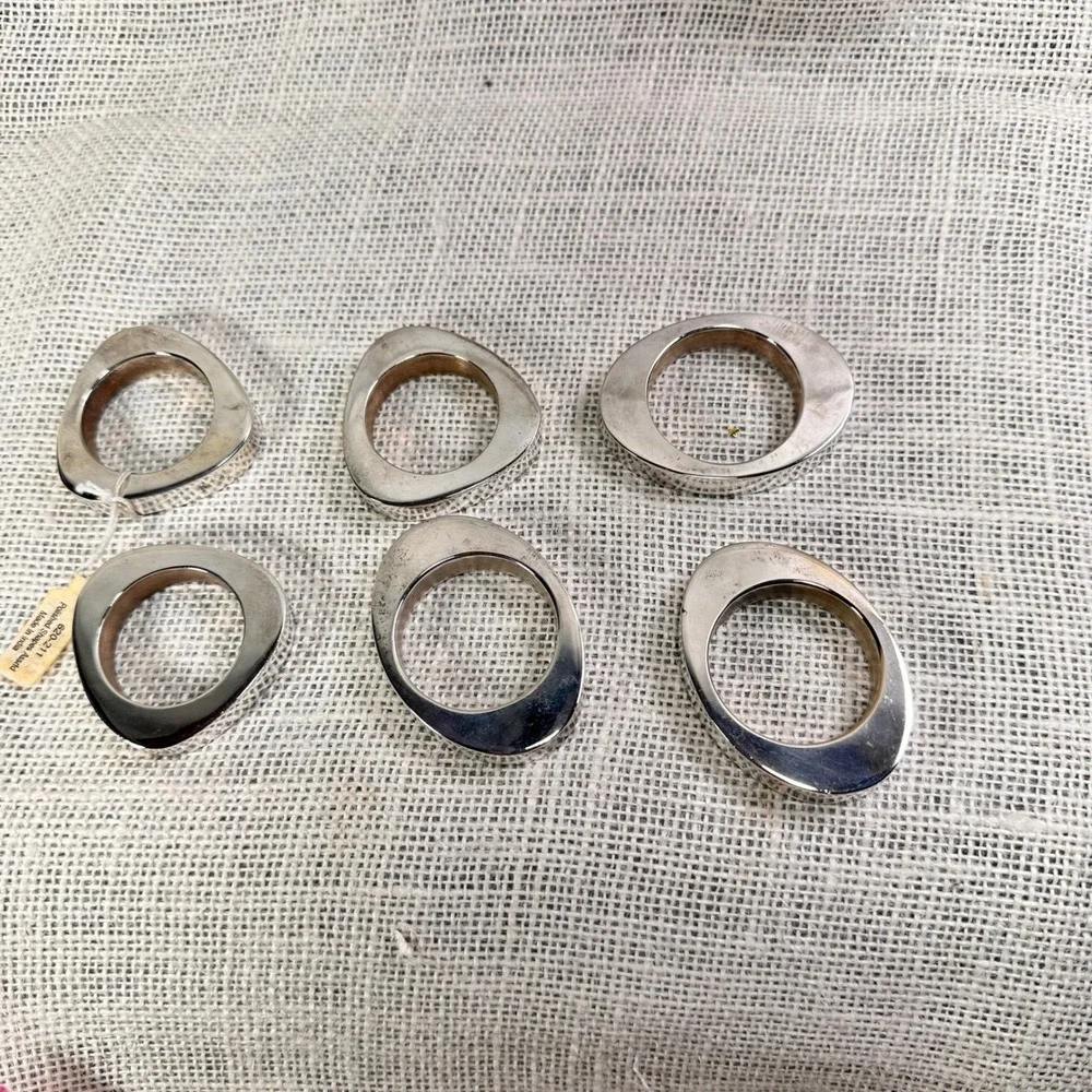 Crate‎ & Barrel Silver Napkin Rings Set of 6 Organic Asymmetric Shapes 620-211