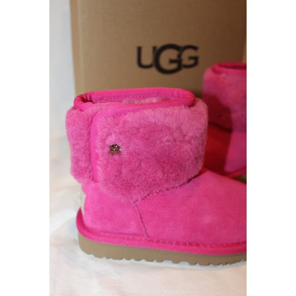 UGG suede cute