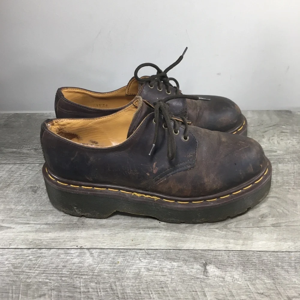 Dr. Doc Martens 1561 England Chunky Crazy Horse Leather Women’s Shoes Vintage 7