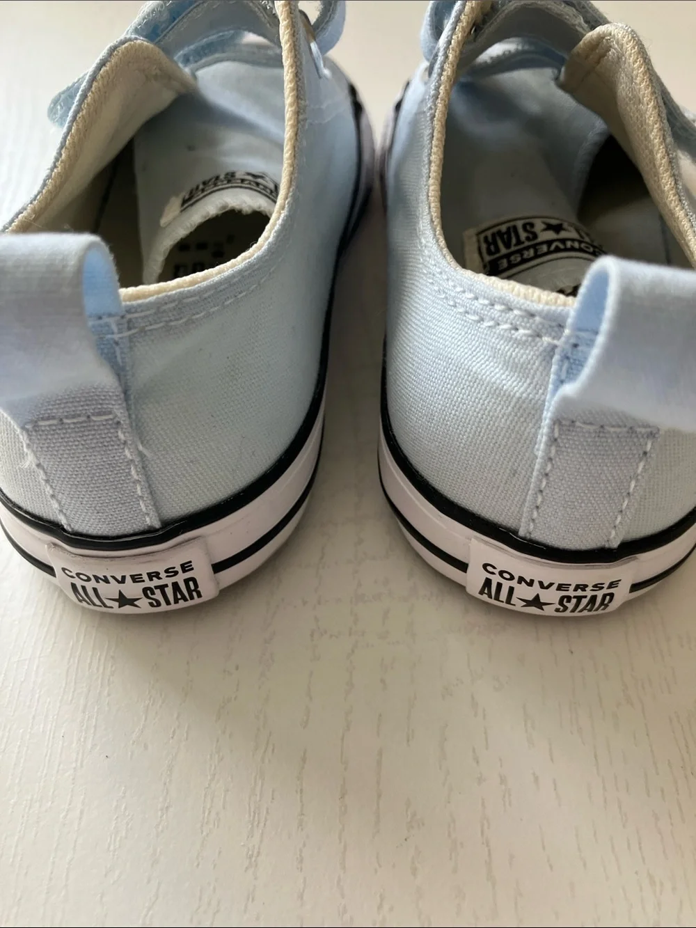 Converse Chuck Taylor All Star 2V Sneaker (Size 9 Toddler) NWT
