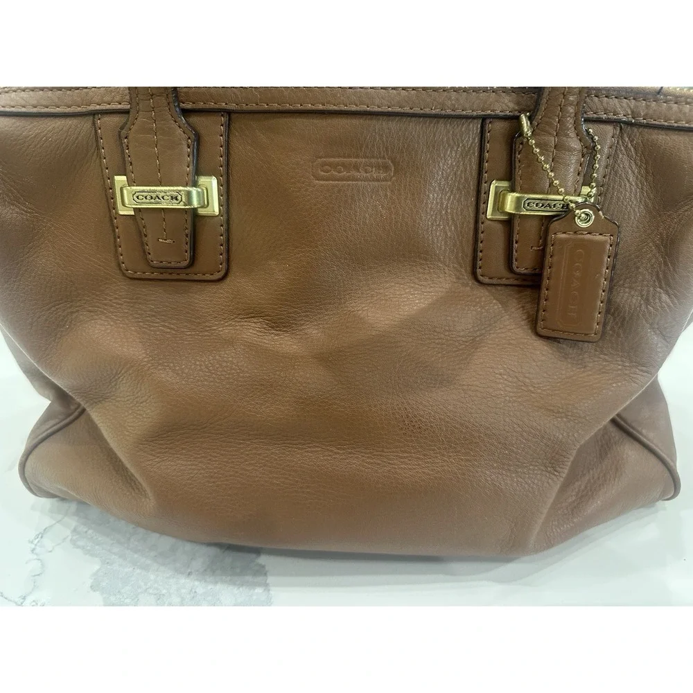 Coach beautiful genuine