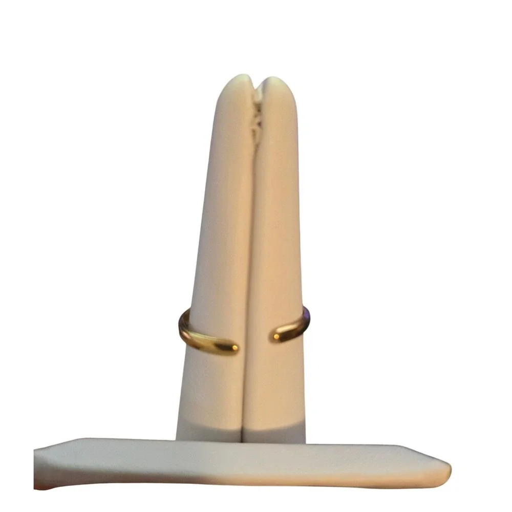 Unbranded measurements ring
