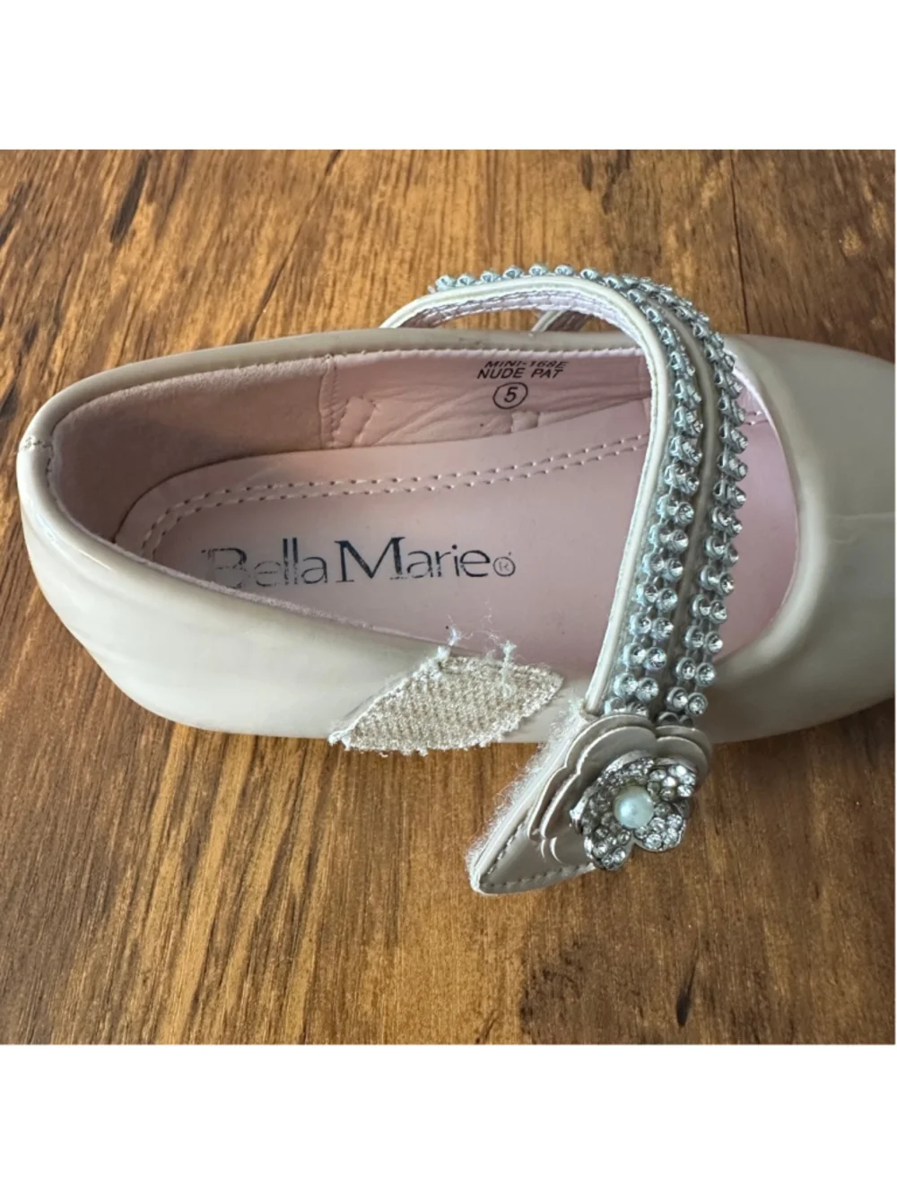 Bella Marie featuring weddings details