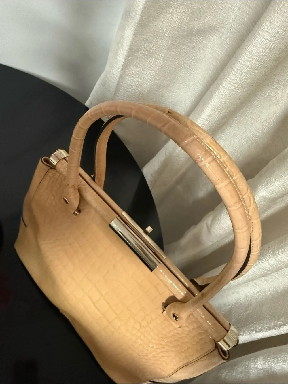 kate spade new satchel pairs
