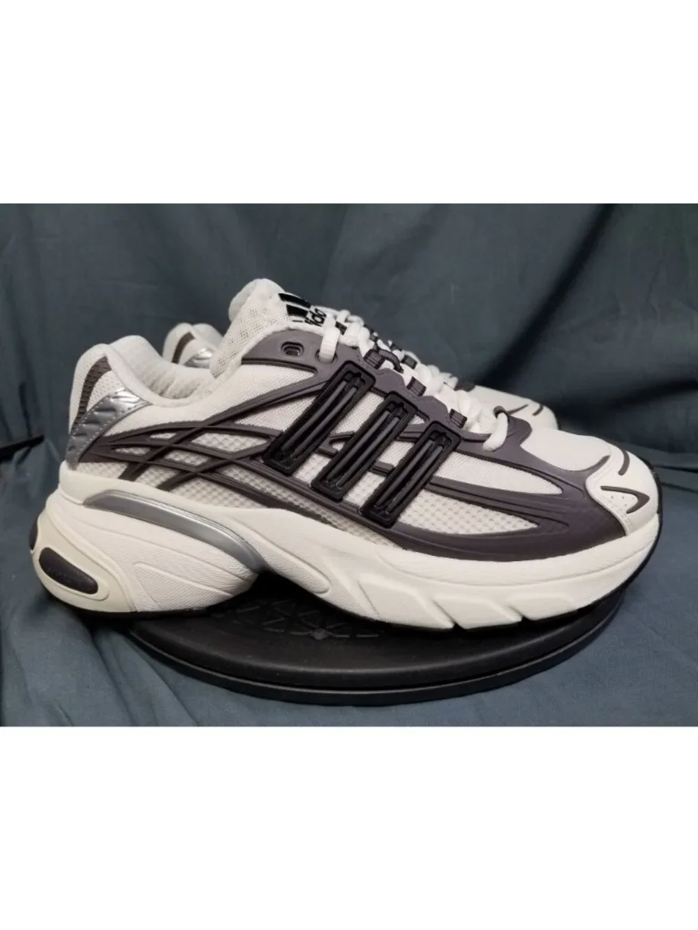 Adidas Adistar XLG 2.0 Grey Strata Off White KJ7895 Men's Size 10.5 NEW NO BOX!