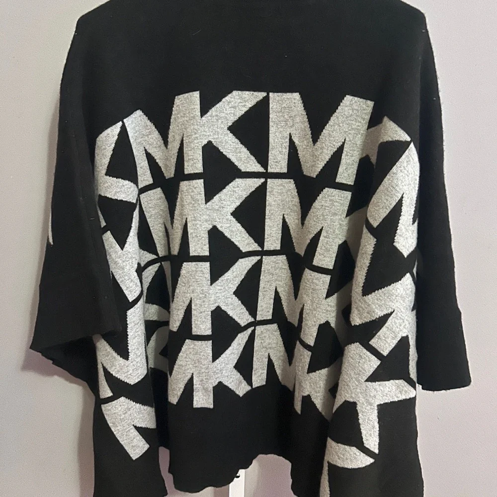 Michael Kors elegant black