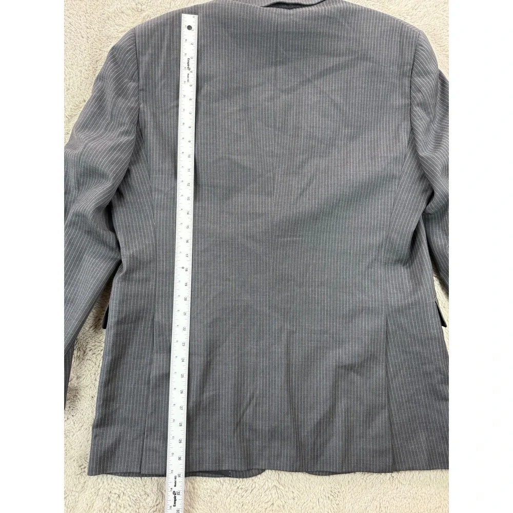 Tommy Hilfiger sophisticated tailoring