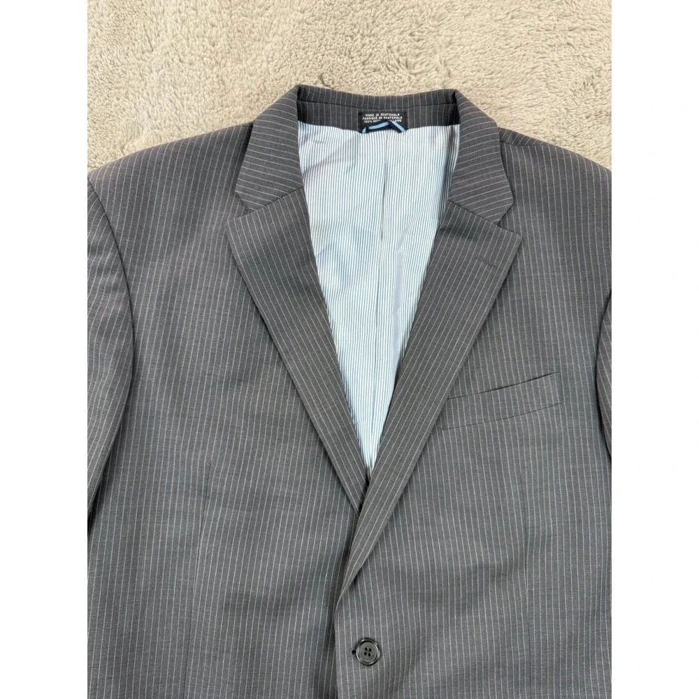 Tommy Hilfiger sophisticated tailoring