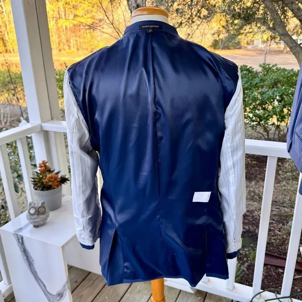 Banana Republic 29” stains 44r