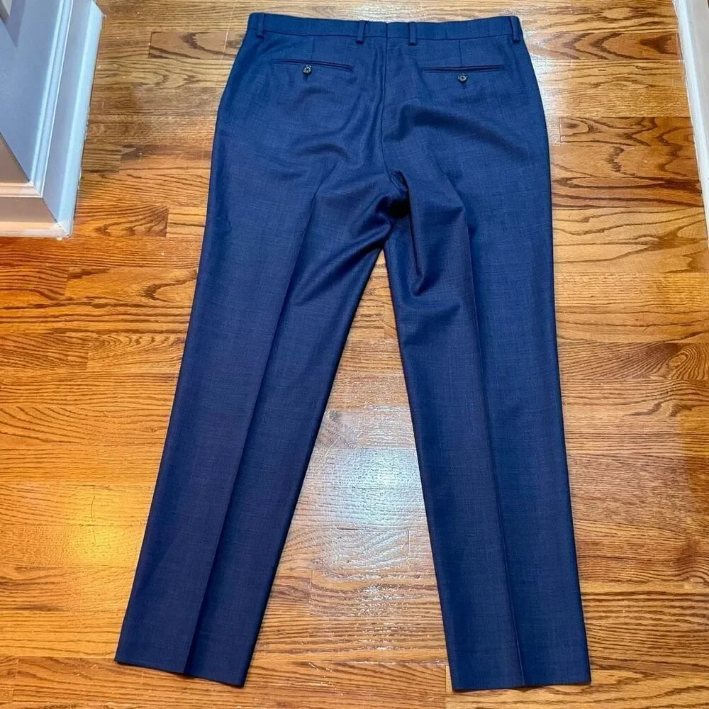 Banana Republic or 18 stains