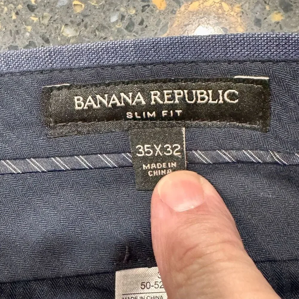 Banana Republic opening banana