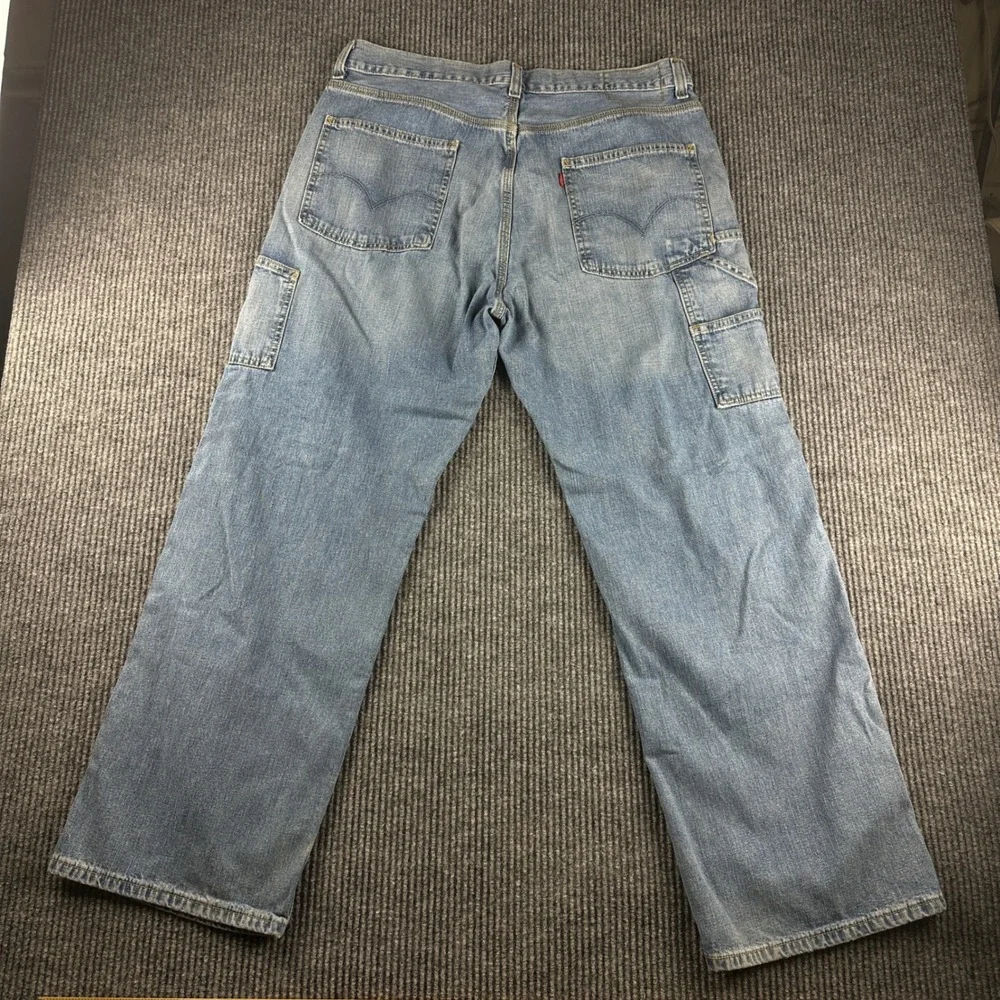 Levis levi carpenter