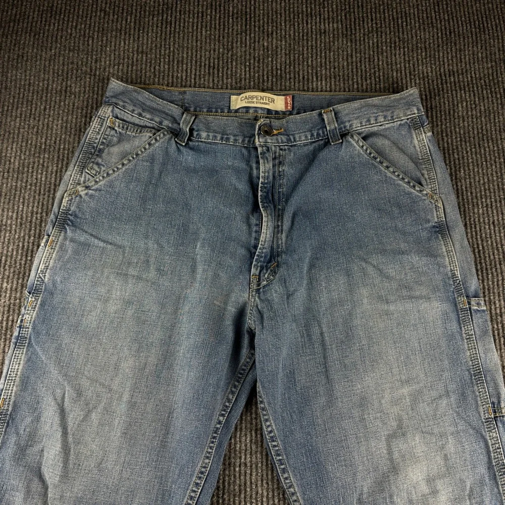 Levis levi carpenter