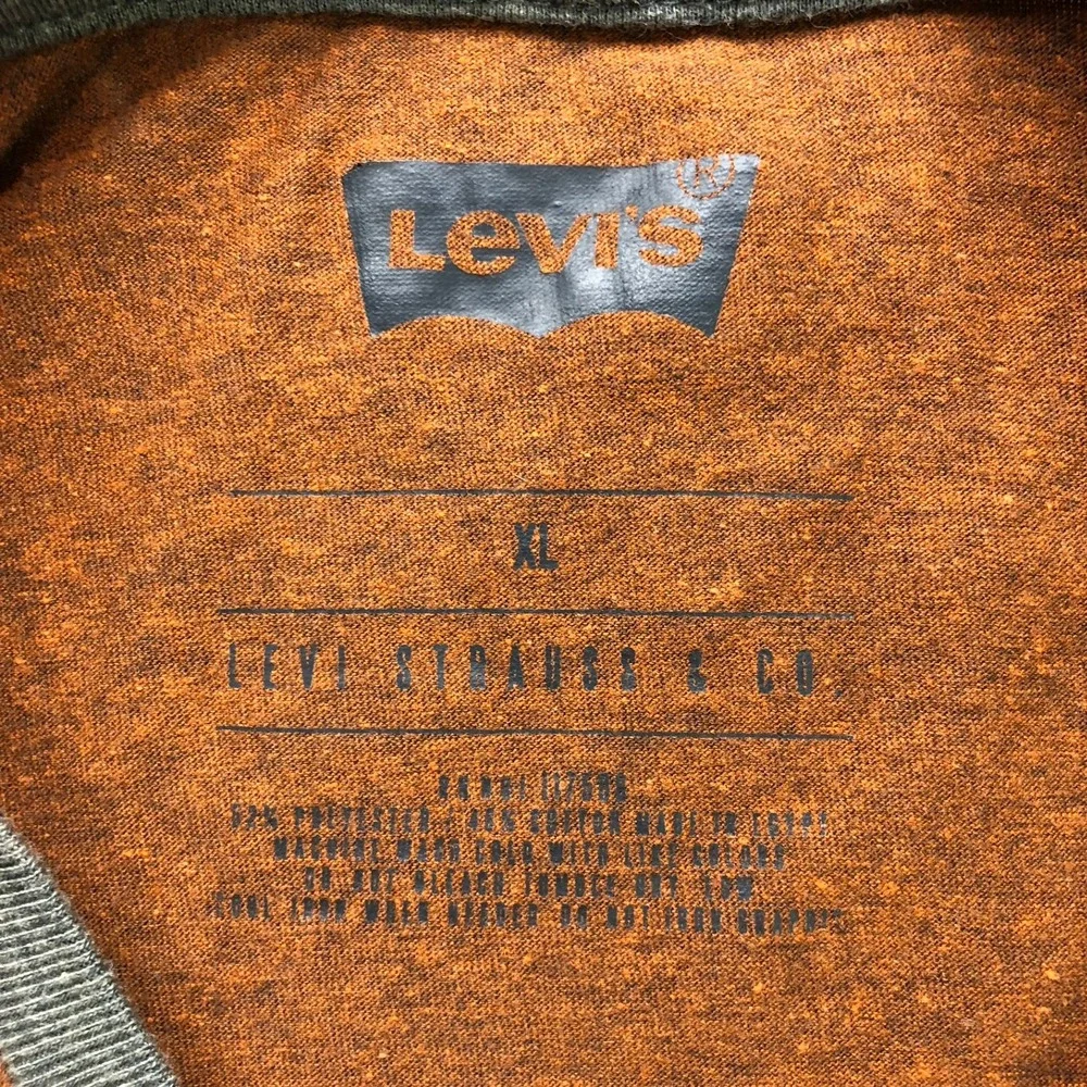 LEVIS BUILT STRONG EST 1873 Raglan Long Sleeve T Shirt Mens XL Orange‎ Gray